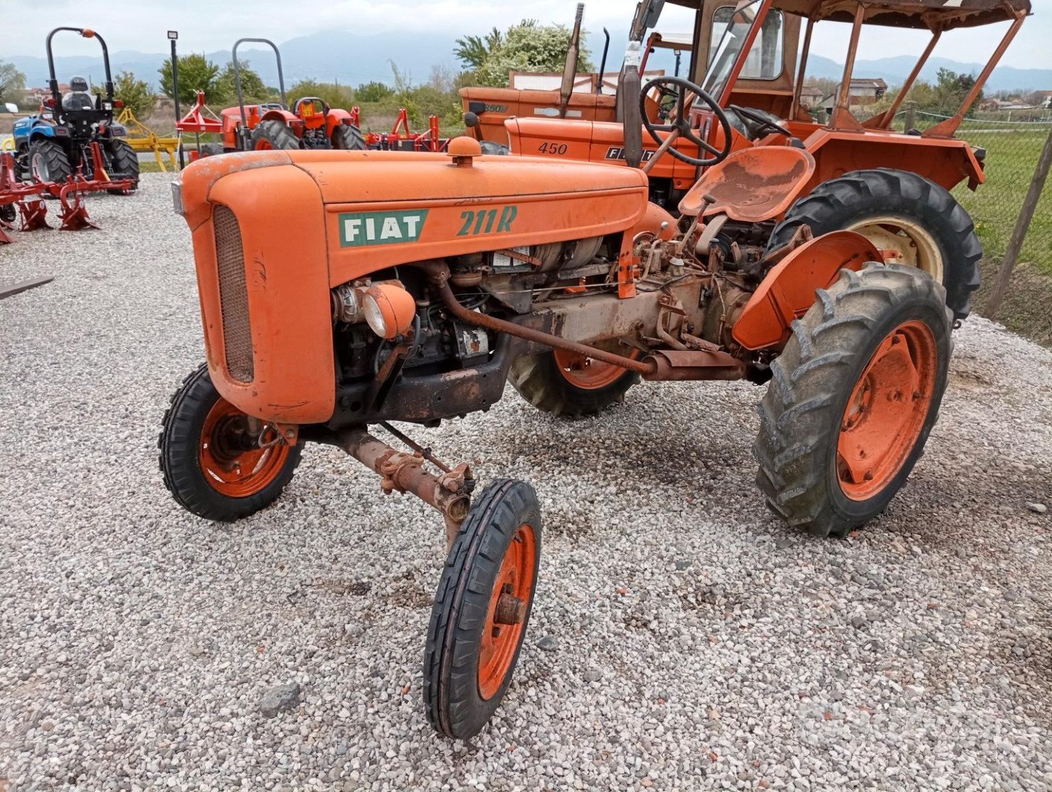 Fiat 211 R Trattore FIAT 211 R - Trattori Pellegrini