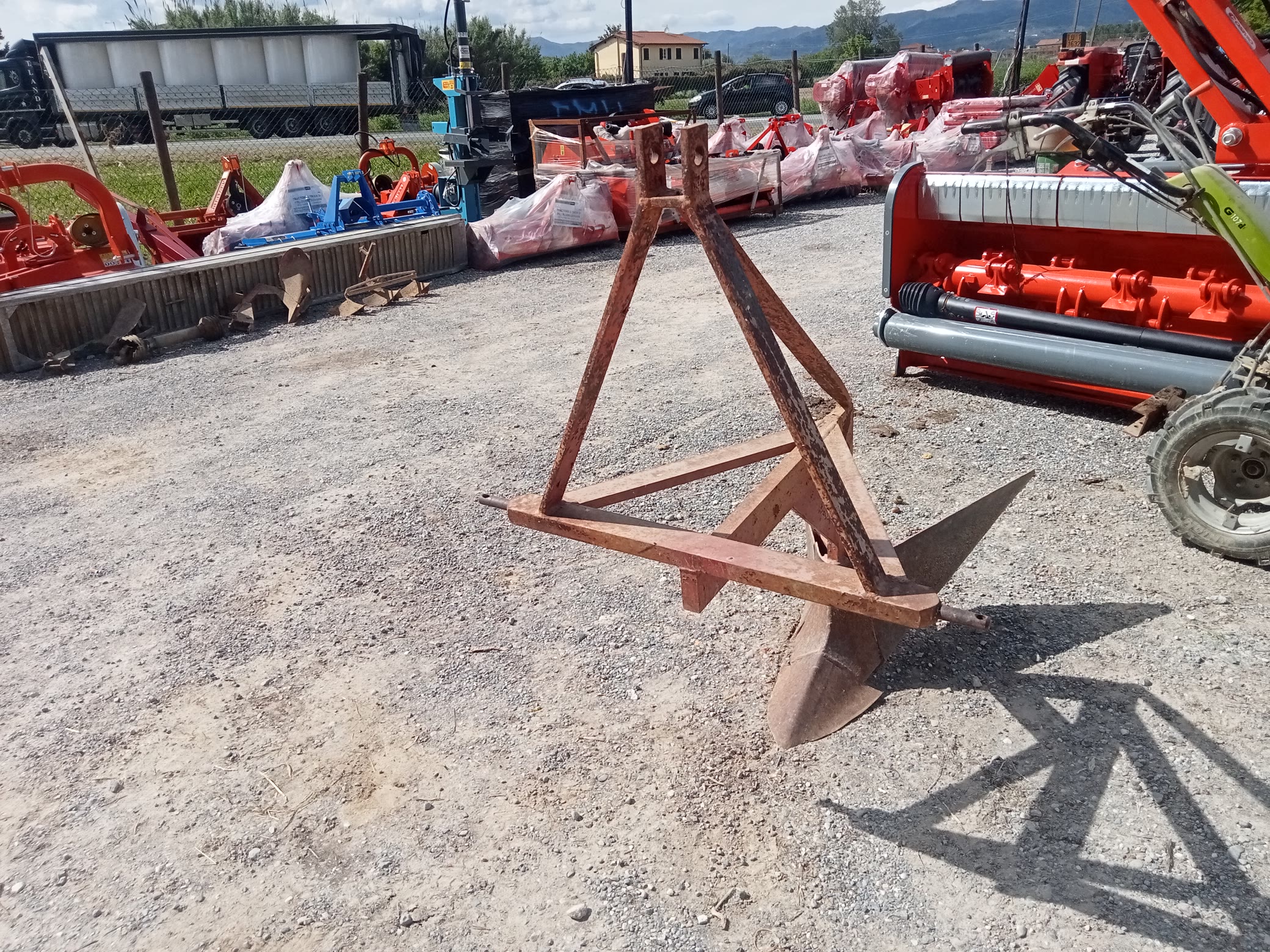Assolcatore Affossatore - Trattori Pellegrini