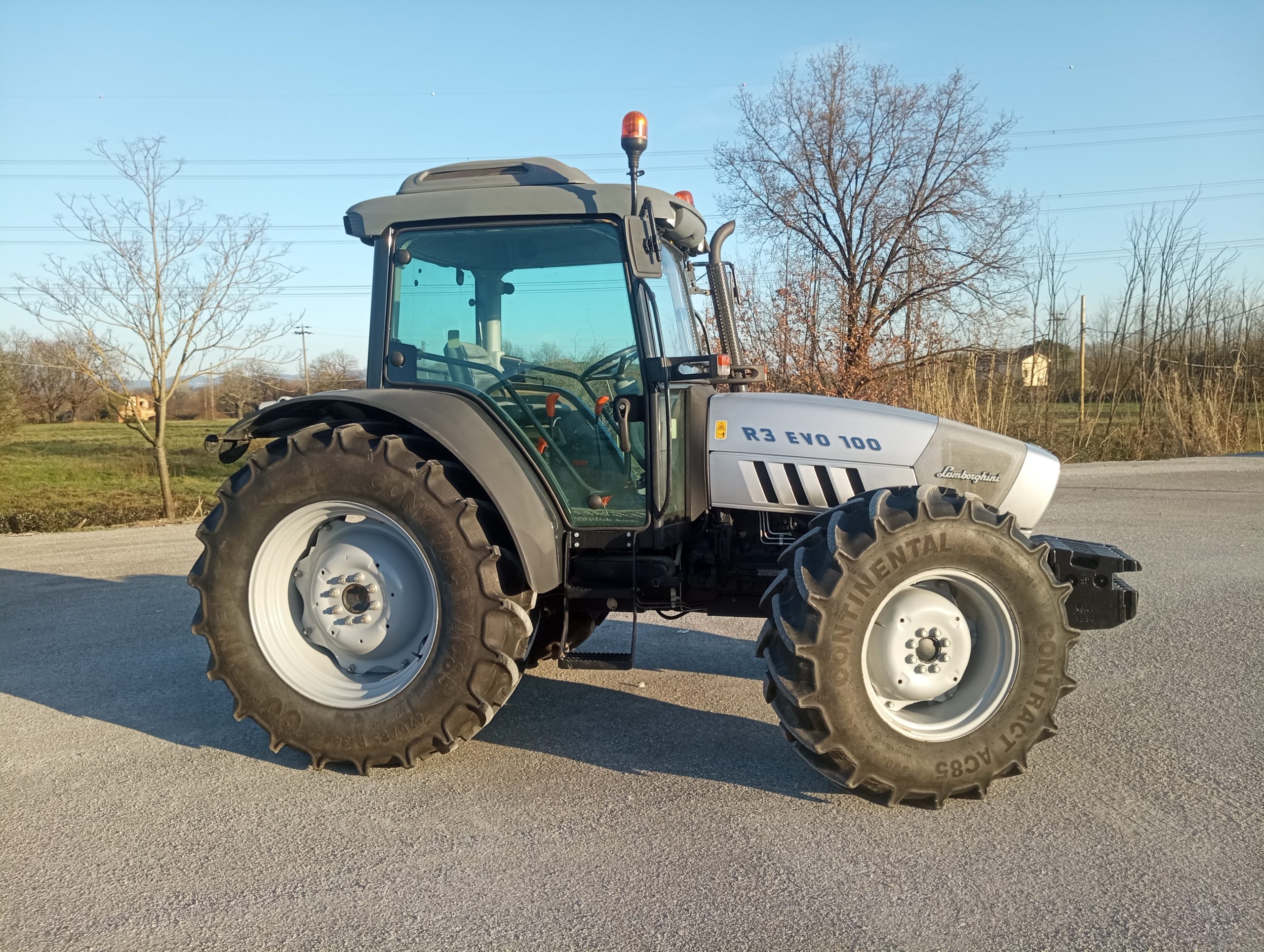Tracteur Miniature Lamborghini R3 EVO 100 – Reproduction Fidèle Pour Collectionneurs Et Passionnés